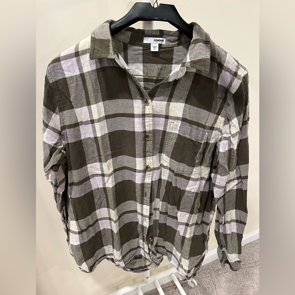 Flannel plaid long sleeve button down shirt XL